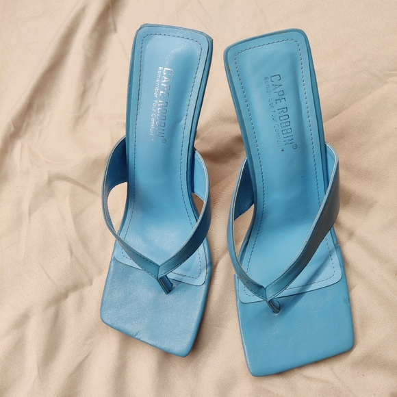 Cape Robbin Mid Heel Mules - Picture 5 of 5